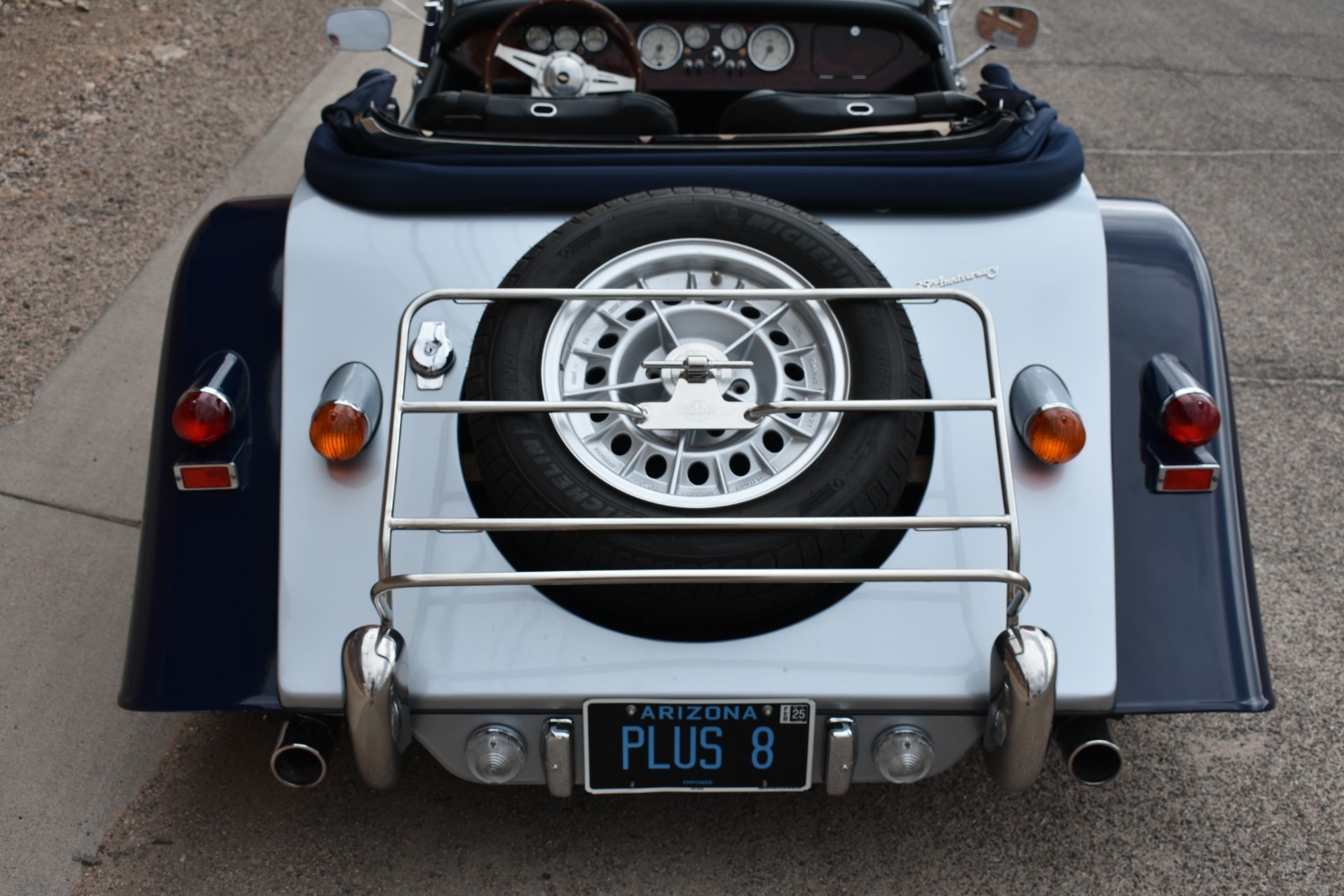 Morgan-Plus-8-1980-Convertible-21
