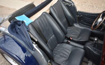 Morgan-Plus-8-1980-Convertible-25