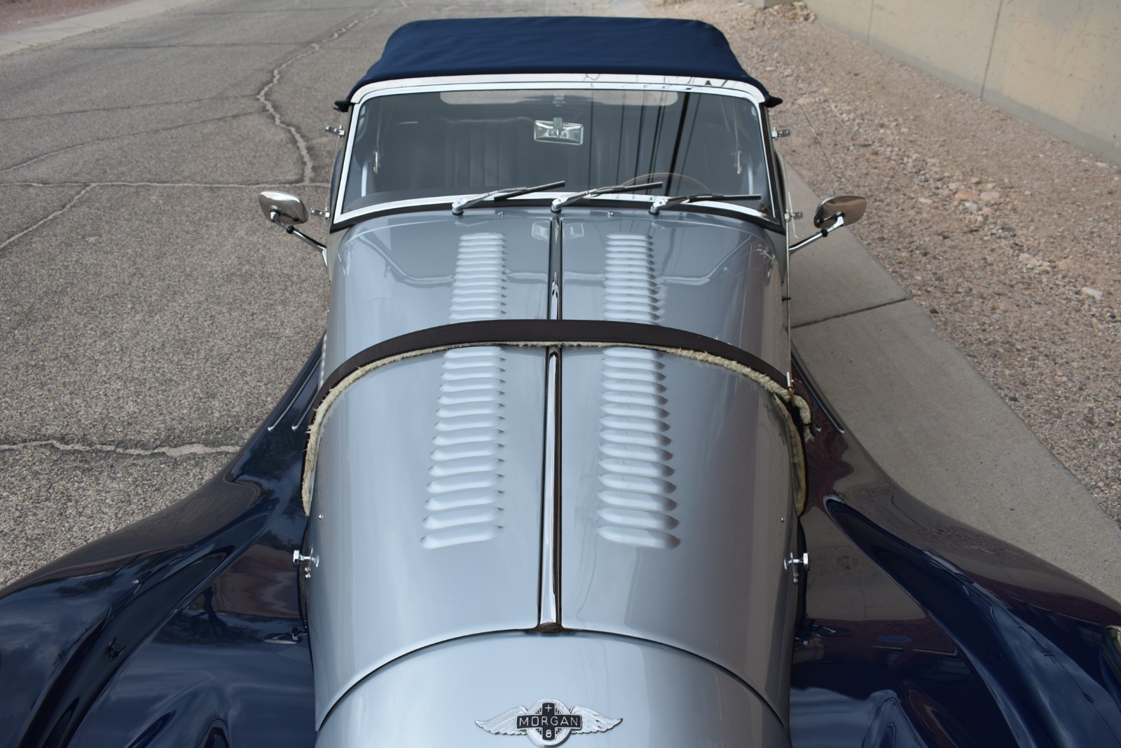 Morgan-Plus-8-1980-Convertible-6