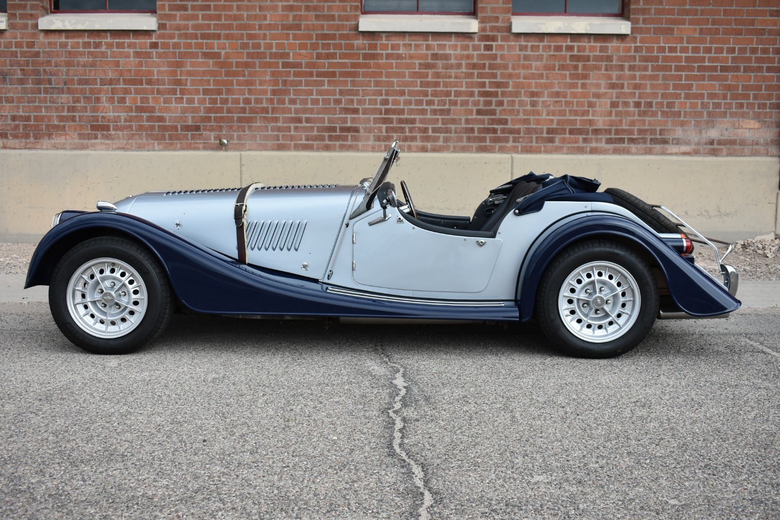 Morgan-Plus-8-1980-Convertible-8
