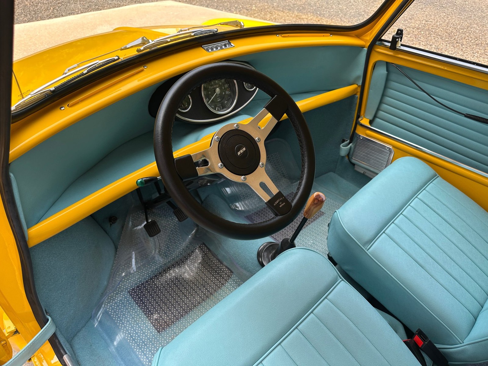Morris-Mini-1962-Wagon-11