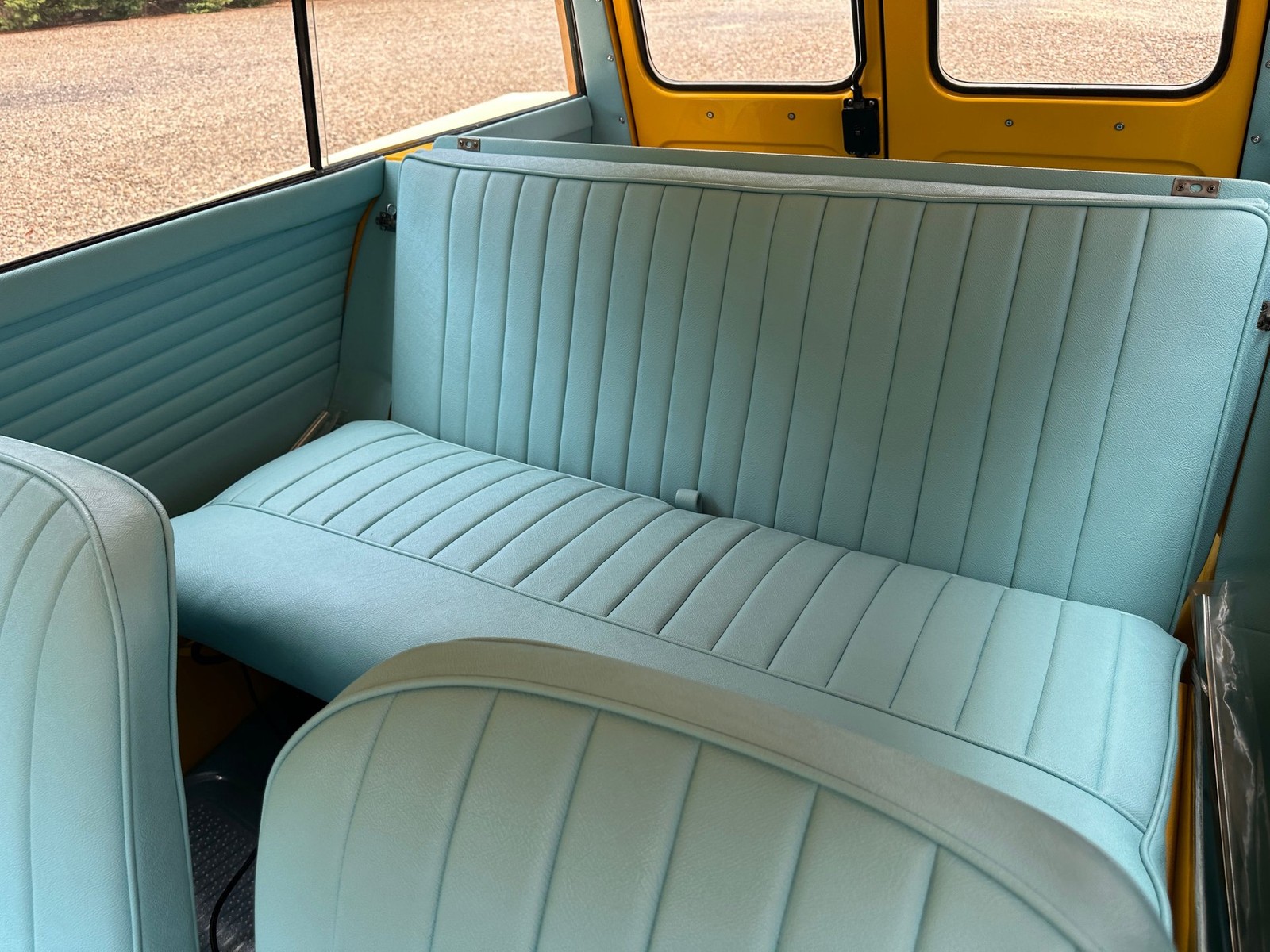 Morris-Mini-1962-Wagon-13