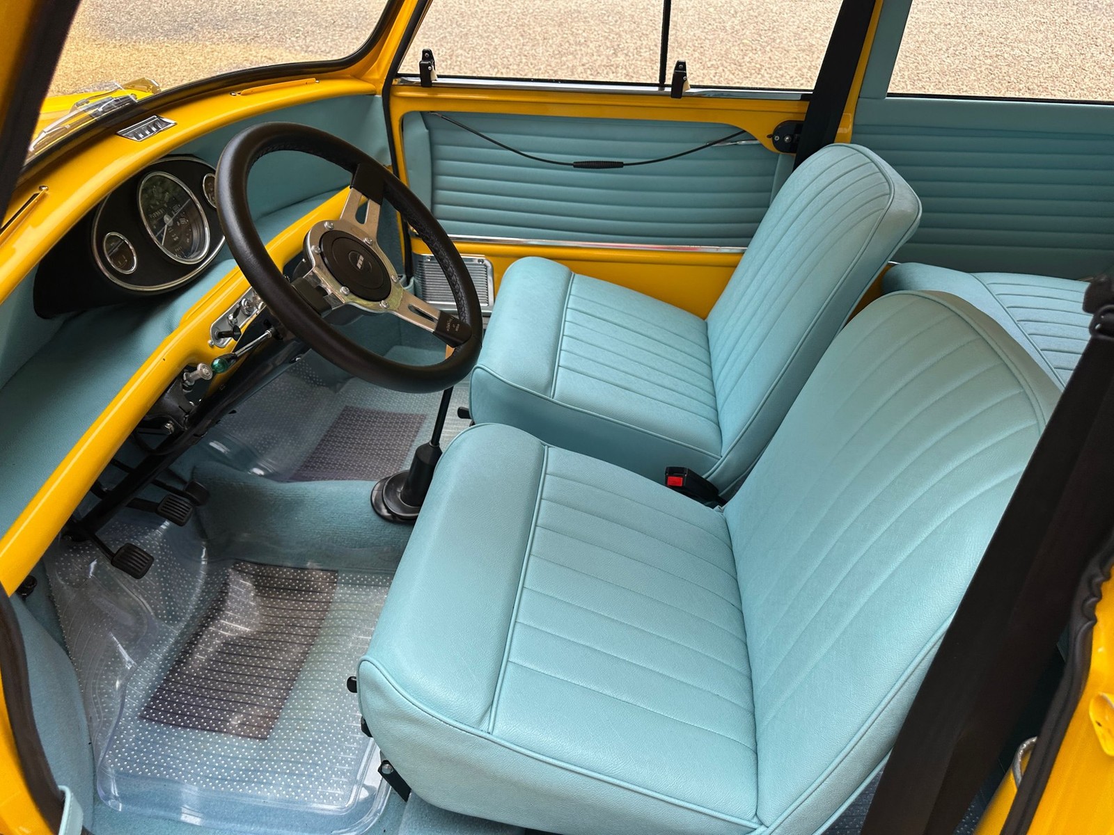 Morris-Mini-1962-Wagon-15