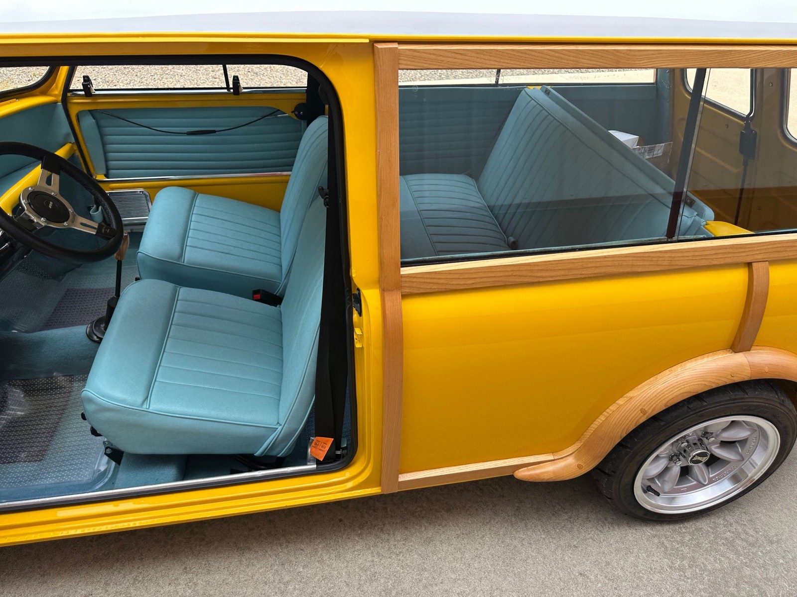 Morris-Mini-1962-Wagon-17