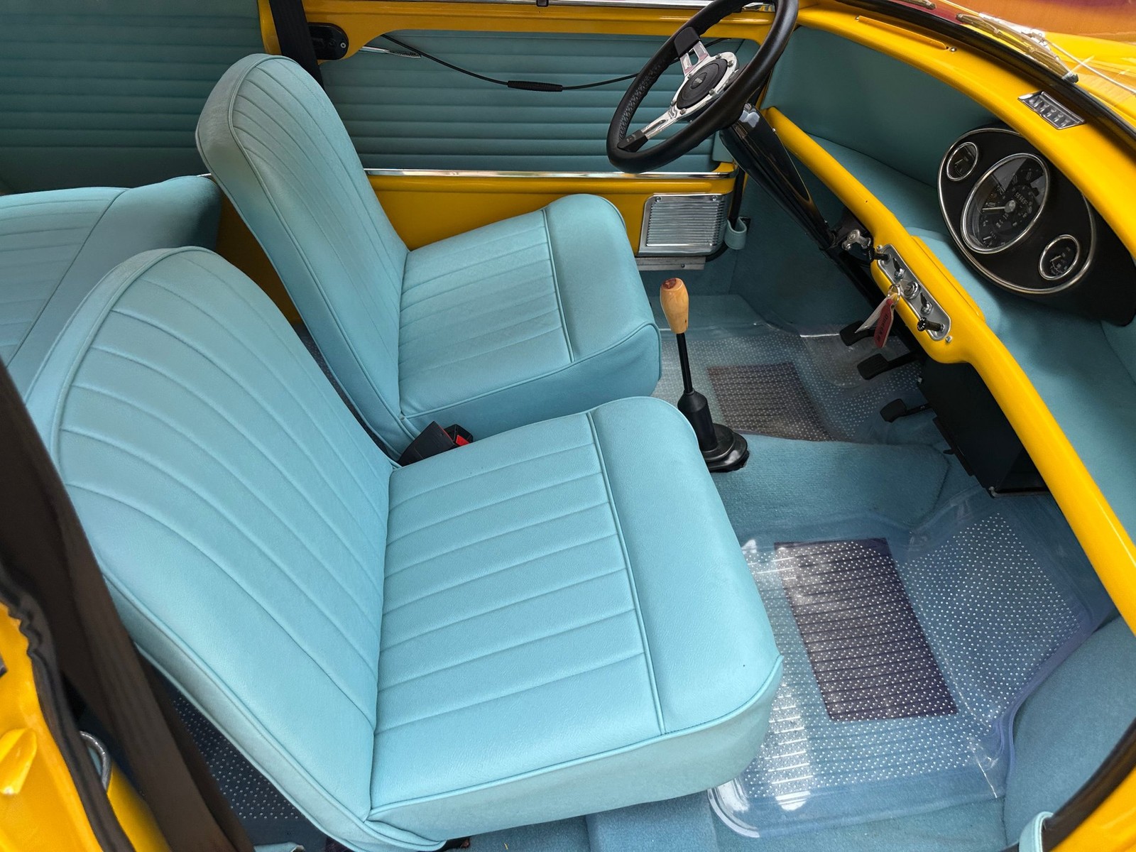 Morris-Mini-1962-Wagon-23