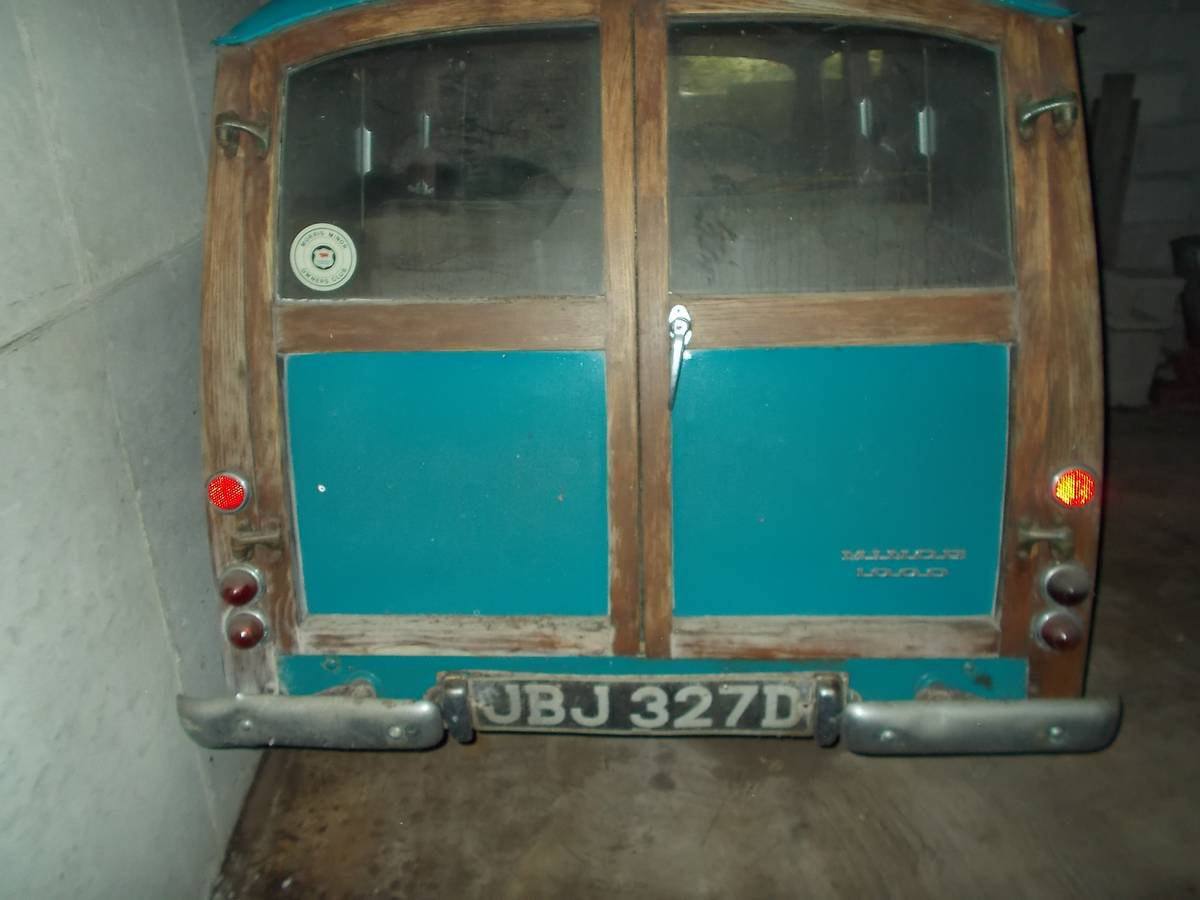 Morris-minor-traveller-1962-blue-1