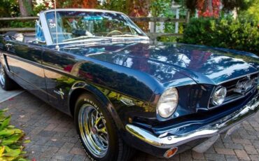 Mustang-convertible-1965-3