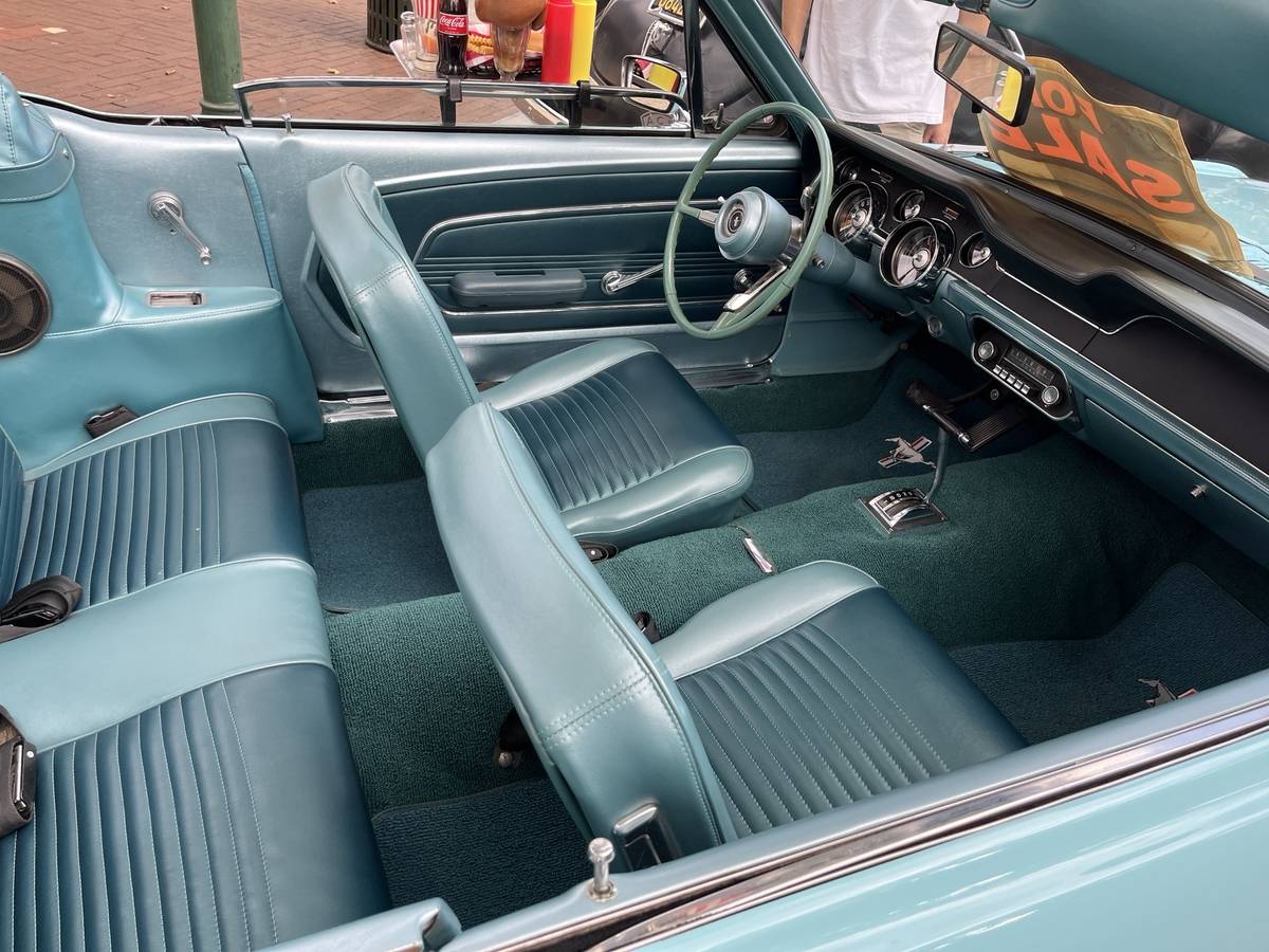 Mustang-convertible-1967-4