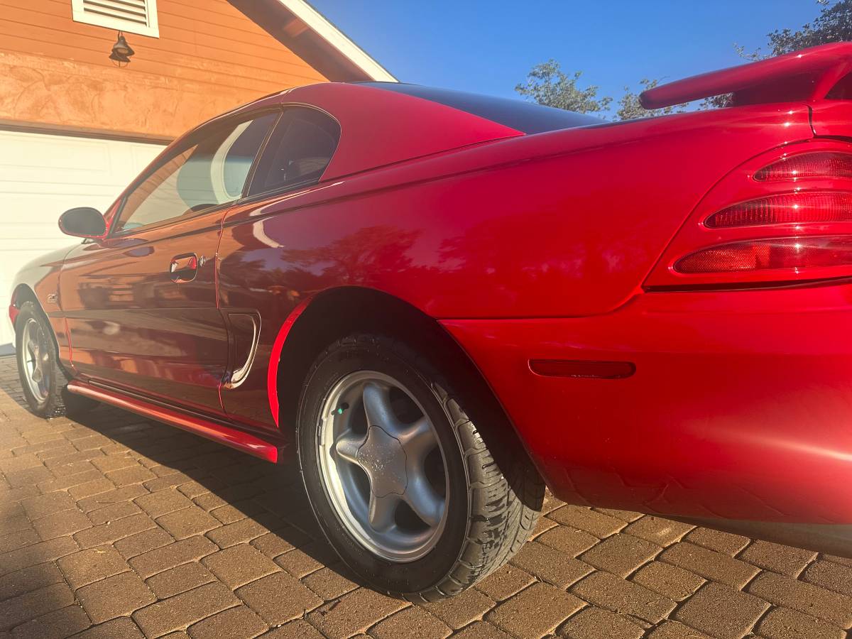 Mustang-gt-1995-red-3