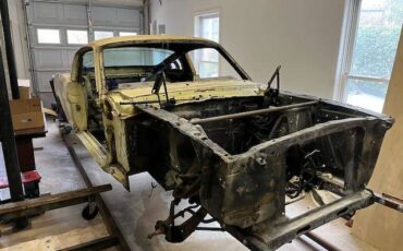 Mustang-gt-fastback-1966-yellow-2