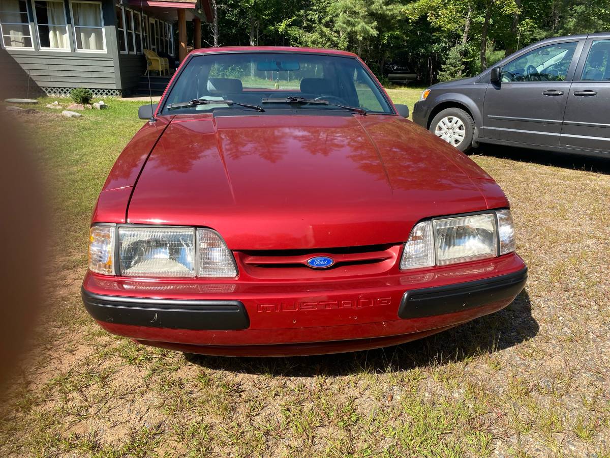 Mustang-hatchback-1990-red-4