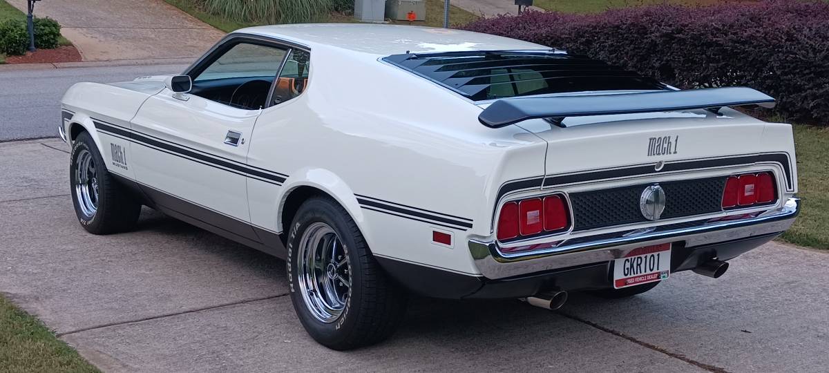 Mustang-mach-1-1971-white-12