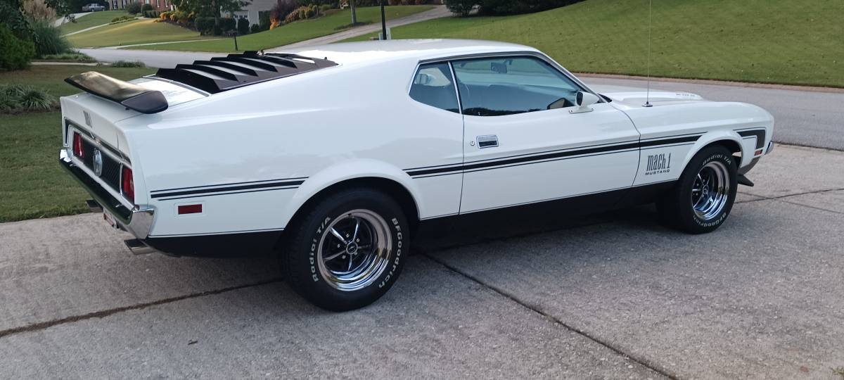Mustang-mach-1-1971-white-13