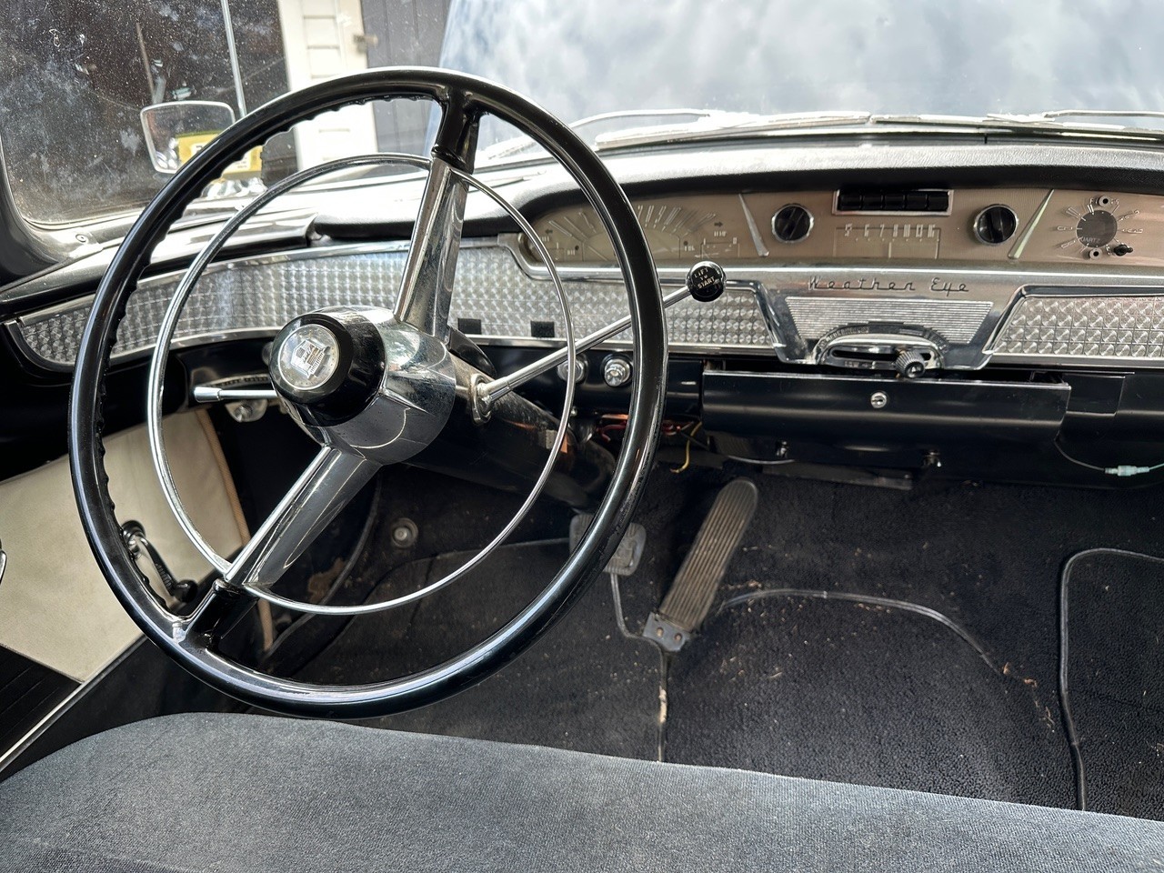 Nash-Ambassador-Custom-1957-Sedan-4