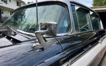 Nash-Ambassador-Custom-1957-Sedan-9