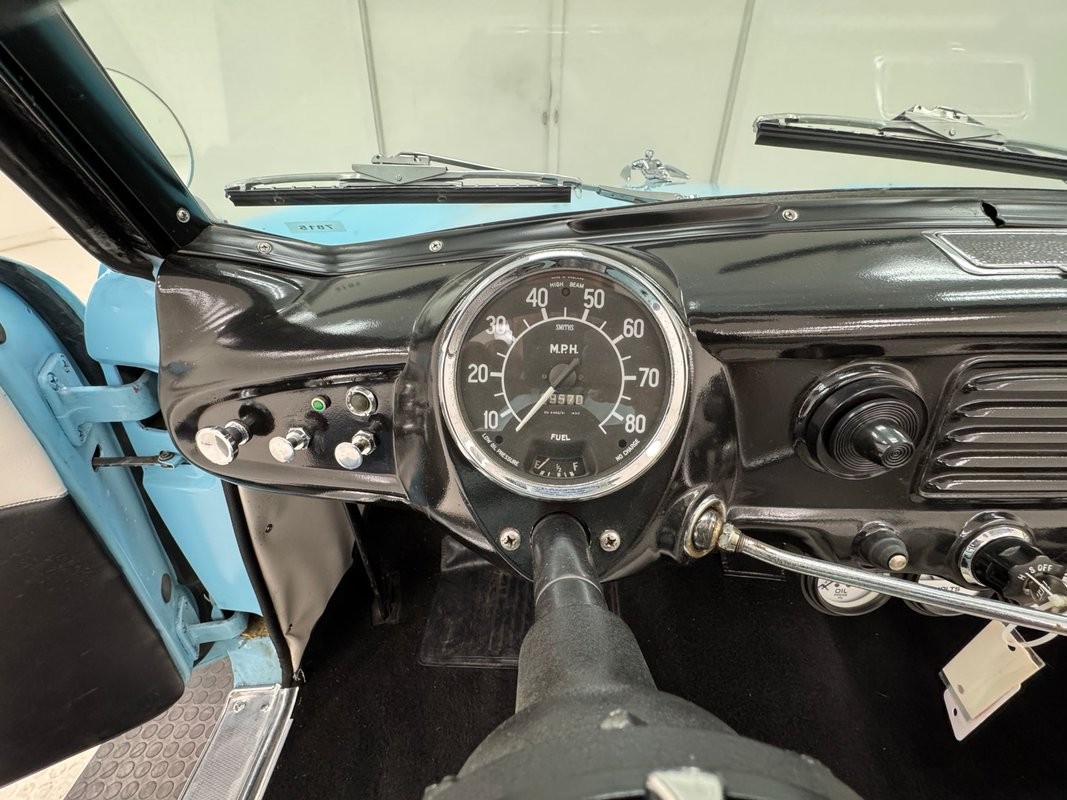 Nash-Metropolitan-1956-Convertible-38