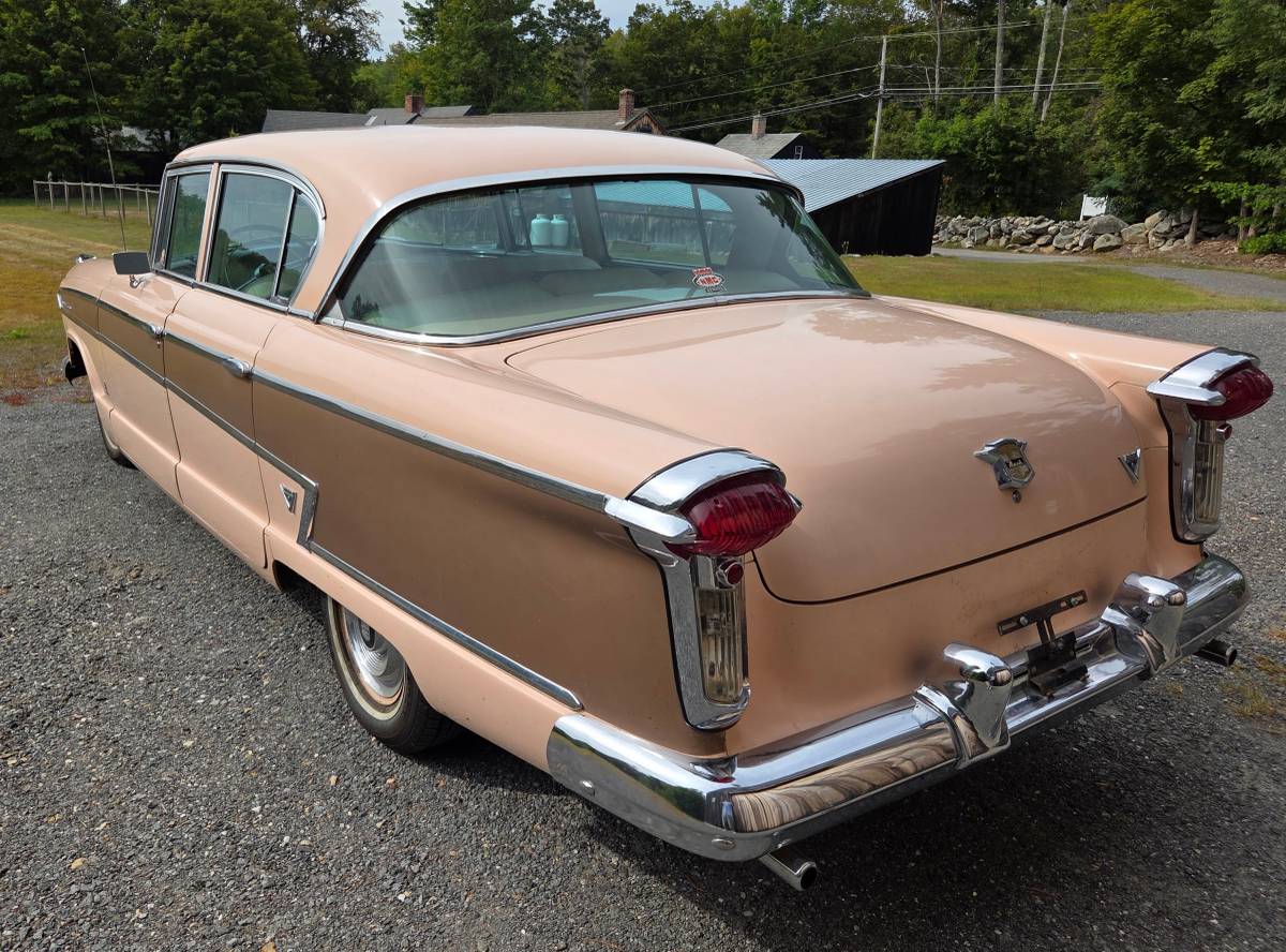 Nash-ambassador-1957-custom-6