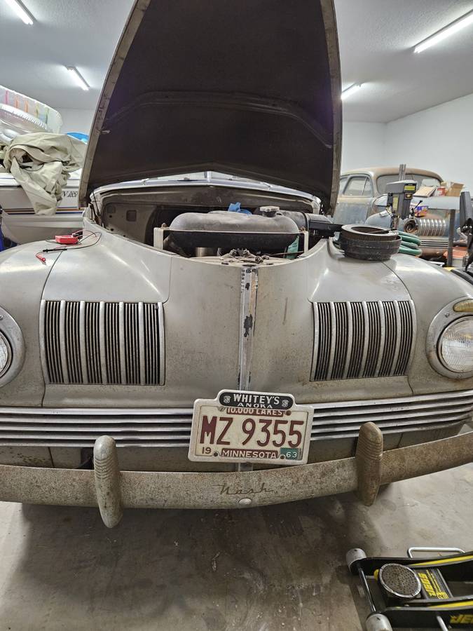 Nash-ambassador-6-1941-grey-5