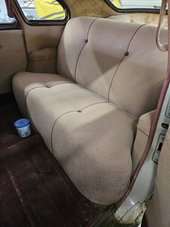 Nash-ambassador-6-1941-grey-9