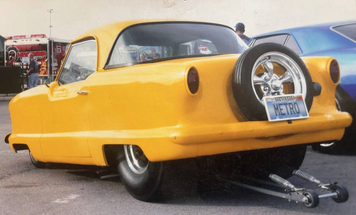 Nash-metropolitan-1958-grey-11