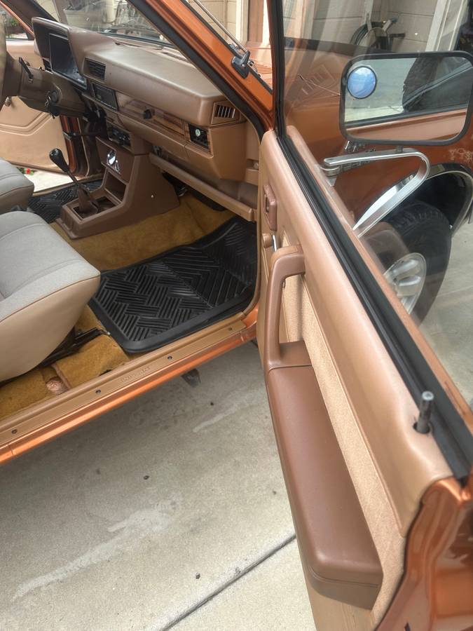 Nissan-1984-brown-8