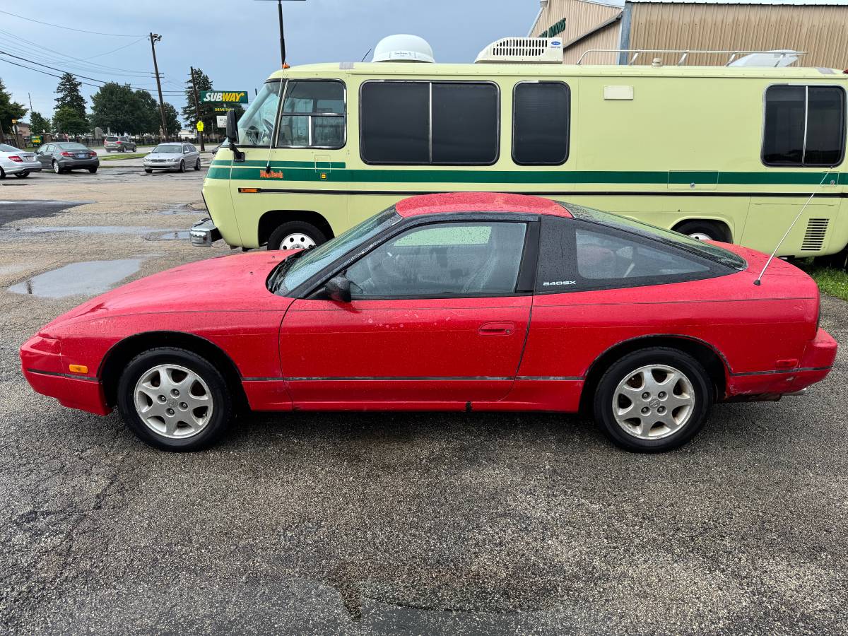 Nissan-240sx-1992-red-3