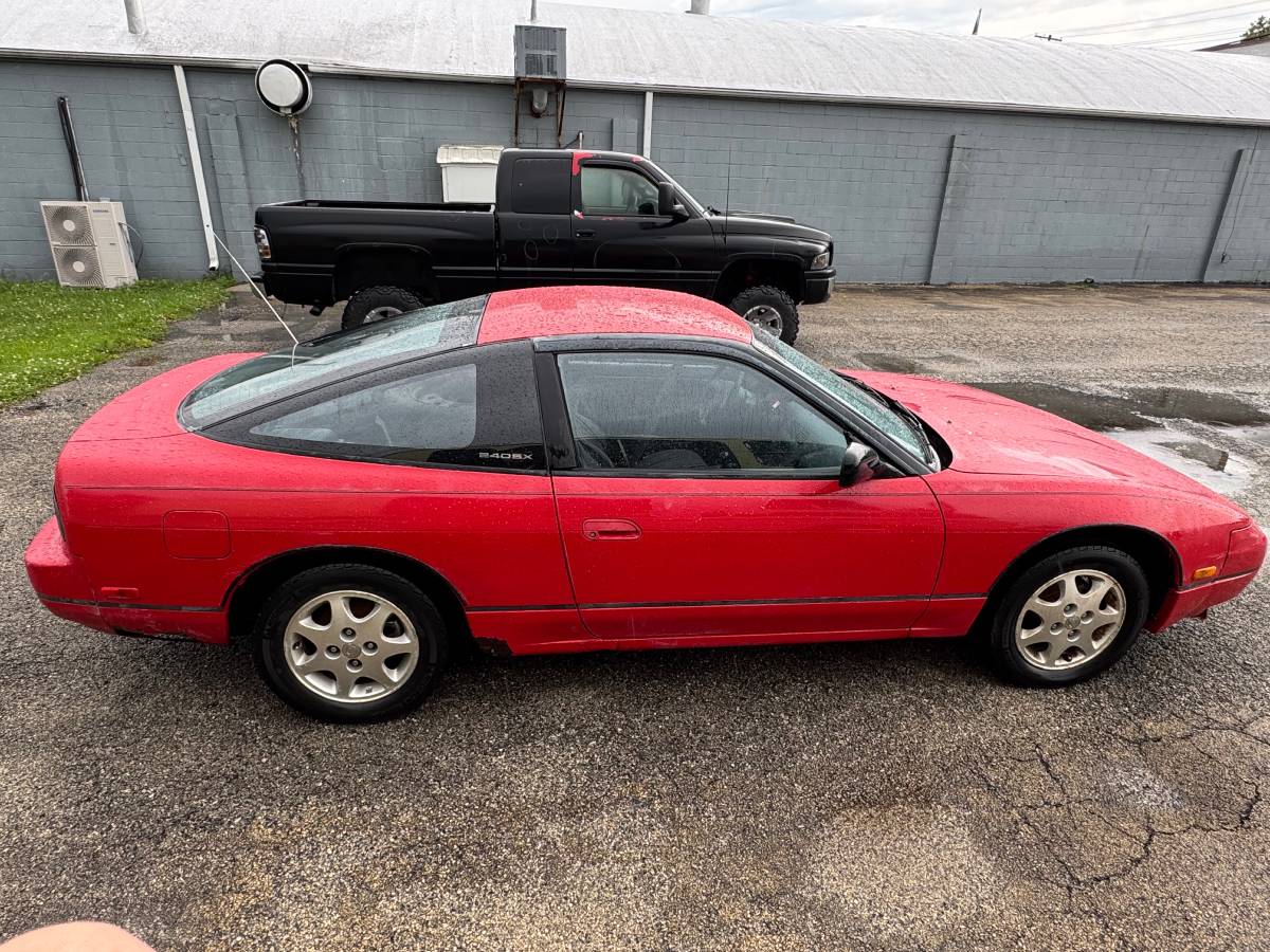 Nissan-240sx-1992-red-7