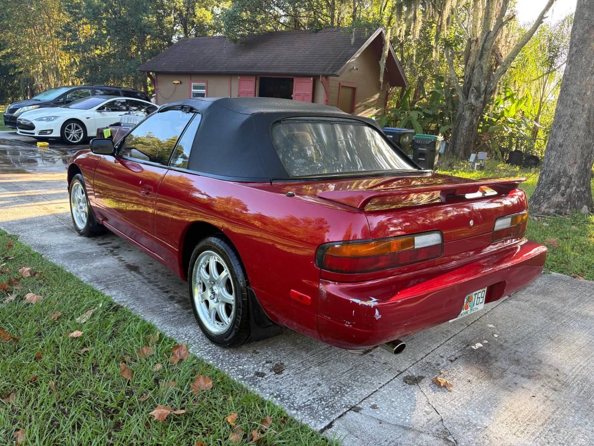 Nissan-240sx-1993-11