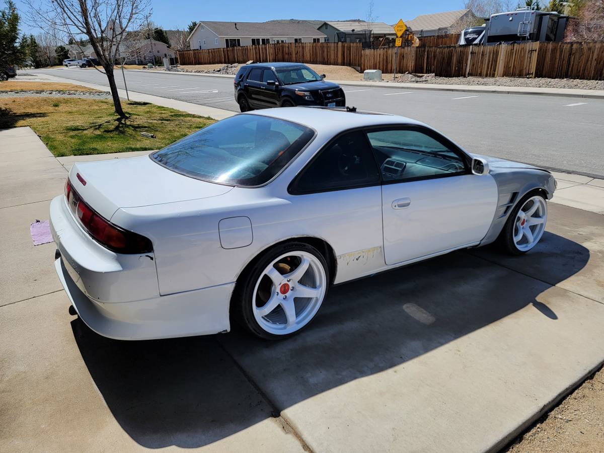 Nissan-240sx-1995-white-3