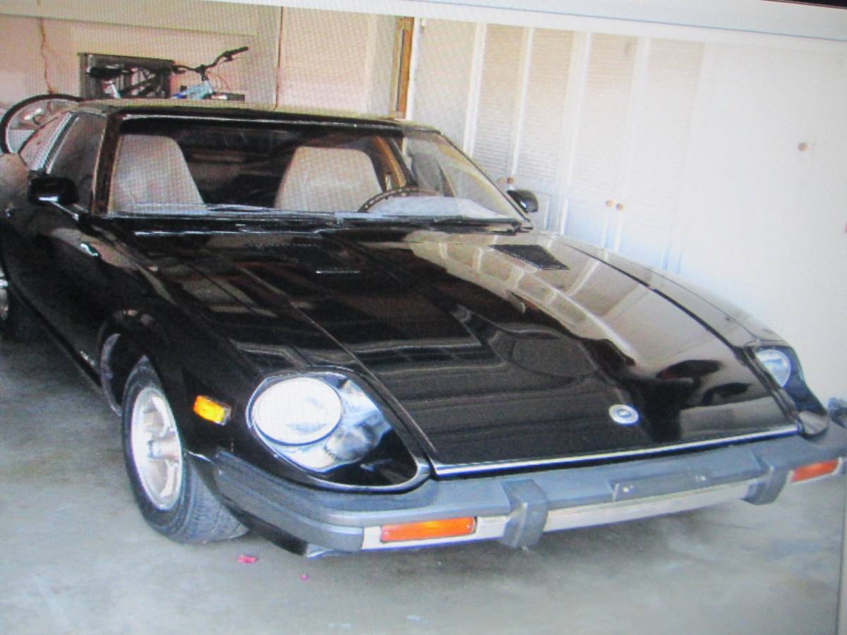 Nissan-280zx-1979-black-10
