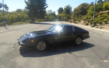 Nissan-280zx-1979-black-5