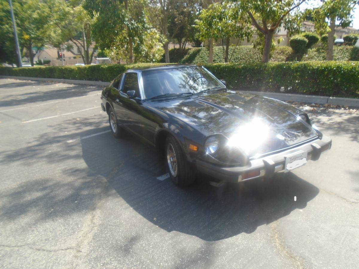Nissan-280zx-1979-black-6