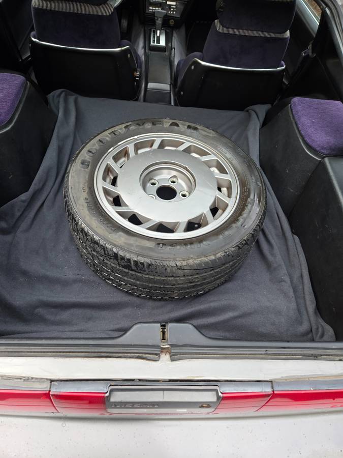 Nissan-300-zx-1987-grey-5