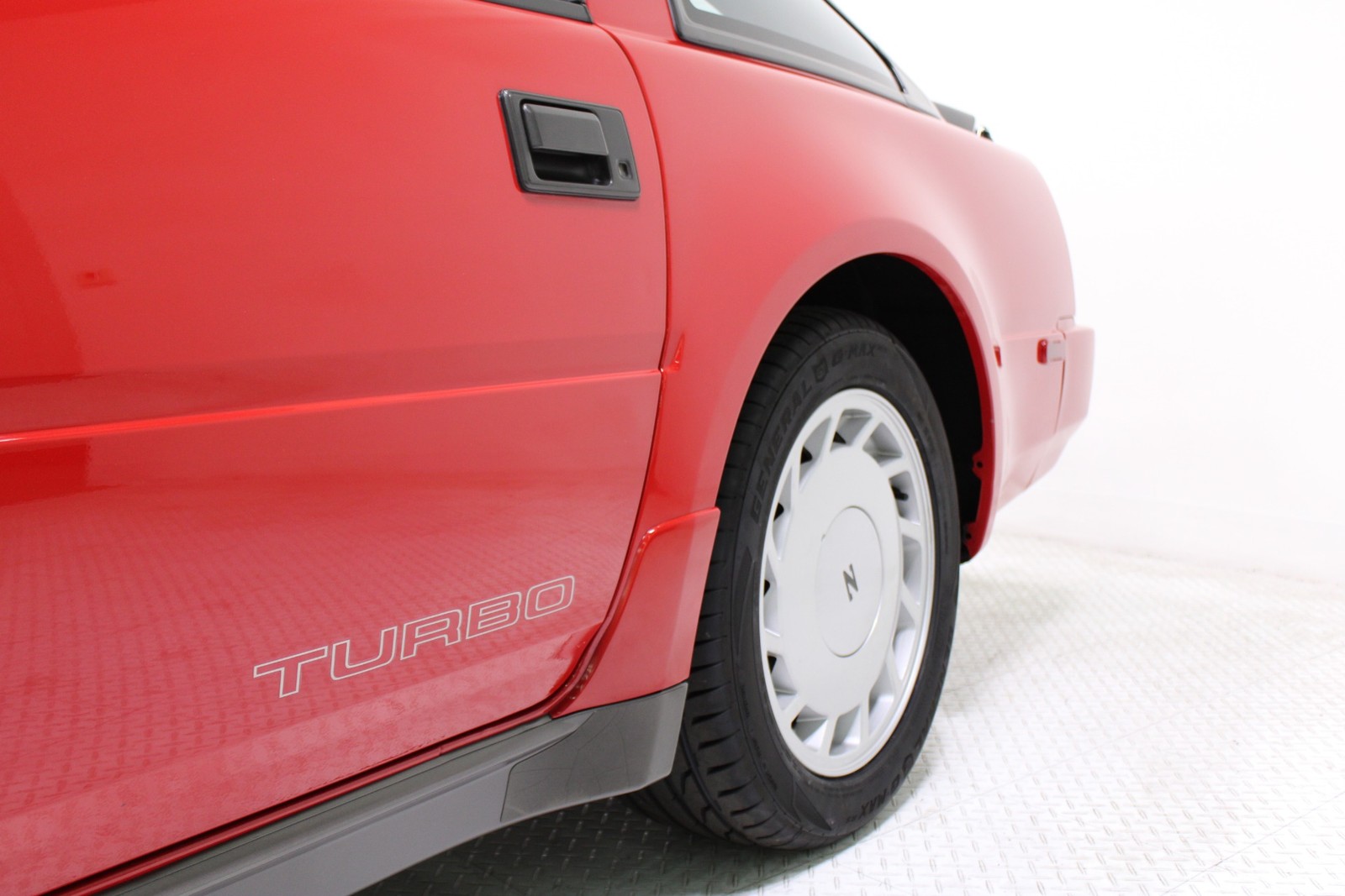 Nissan-300ZX-1988-Coupe-31