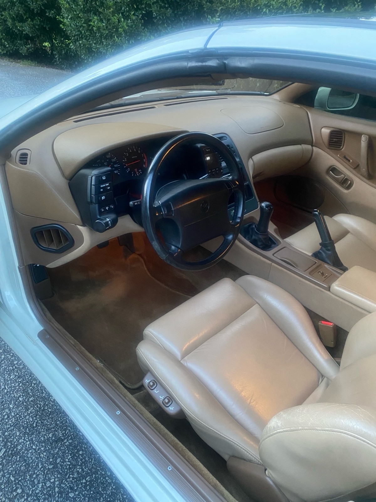 Nissan-300ZX-1994-Coupe-24