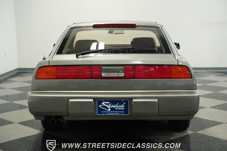 Nissan-300zx-1987-Dark-Gray-Metallic-Black-13