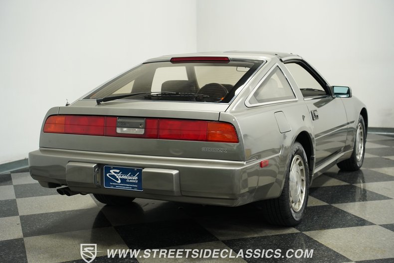 Nissan-300zx-1987-Dark-Gray-Metallic-Black-14