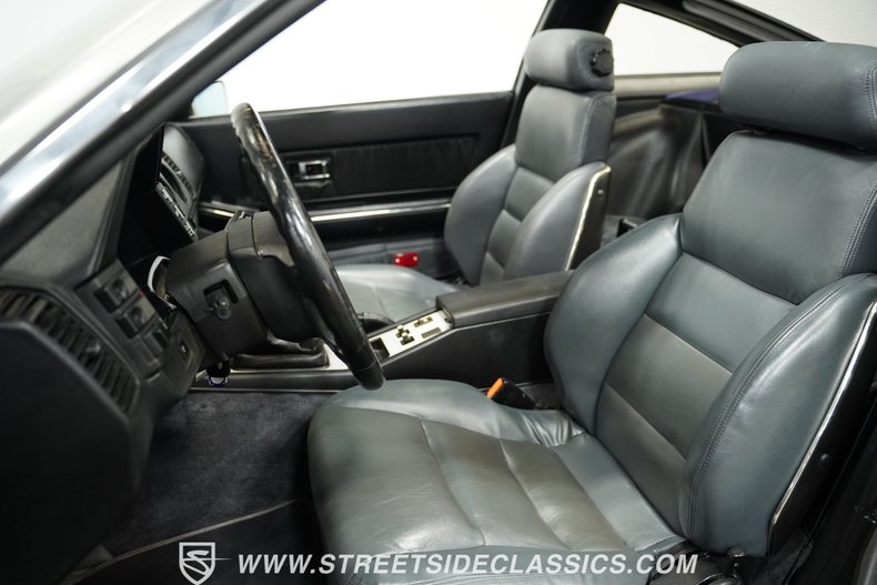 Nissan-300zx-1987-Dark-Gray-Metallic-Black-44