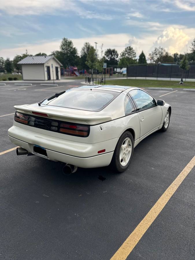 Nissan-300zx-1991-white-3