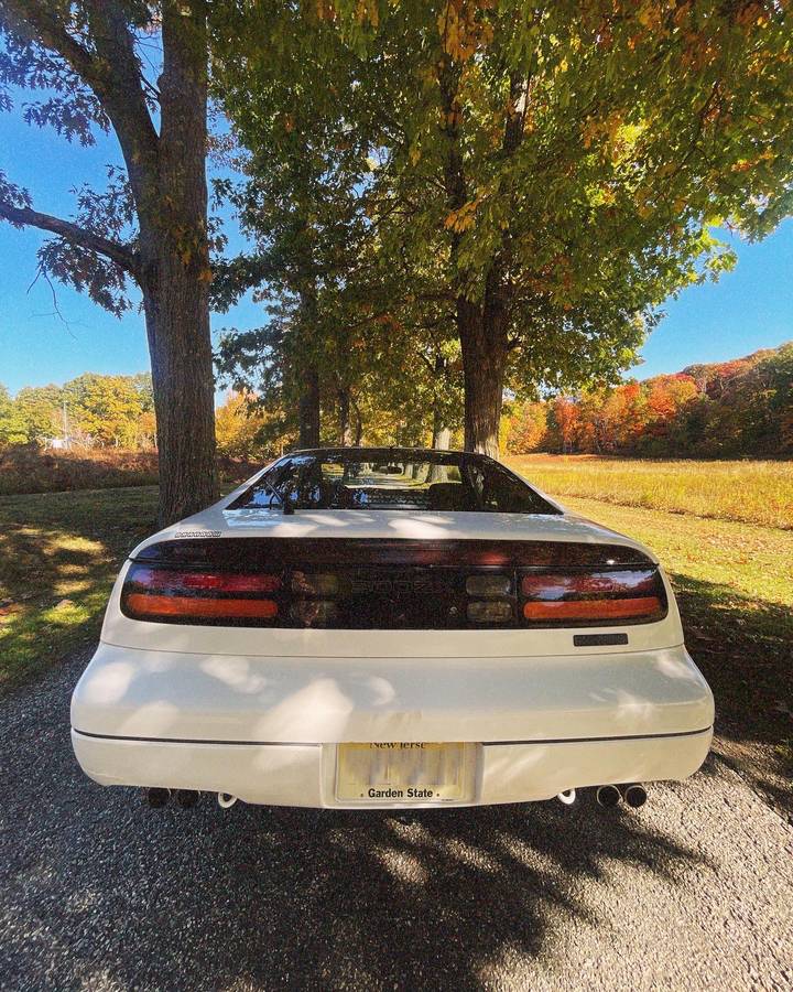 Nissan-300zx-22-1990-white-2