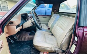 Nissan-720-1985-Standard-Cab-Pickup-14