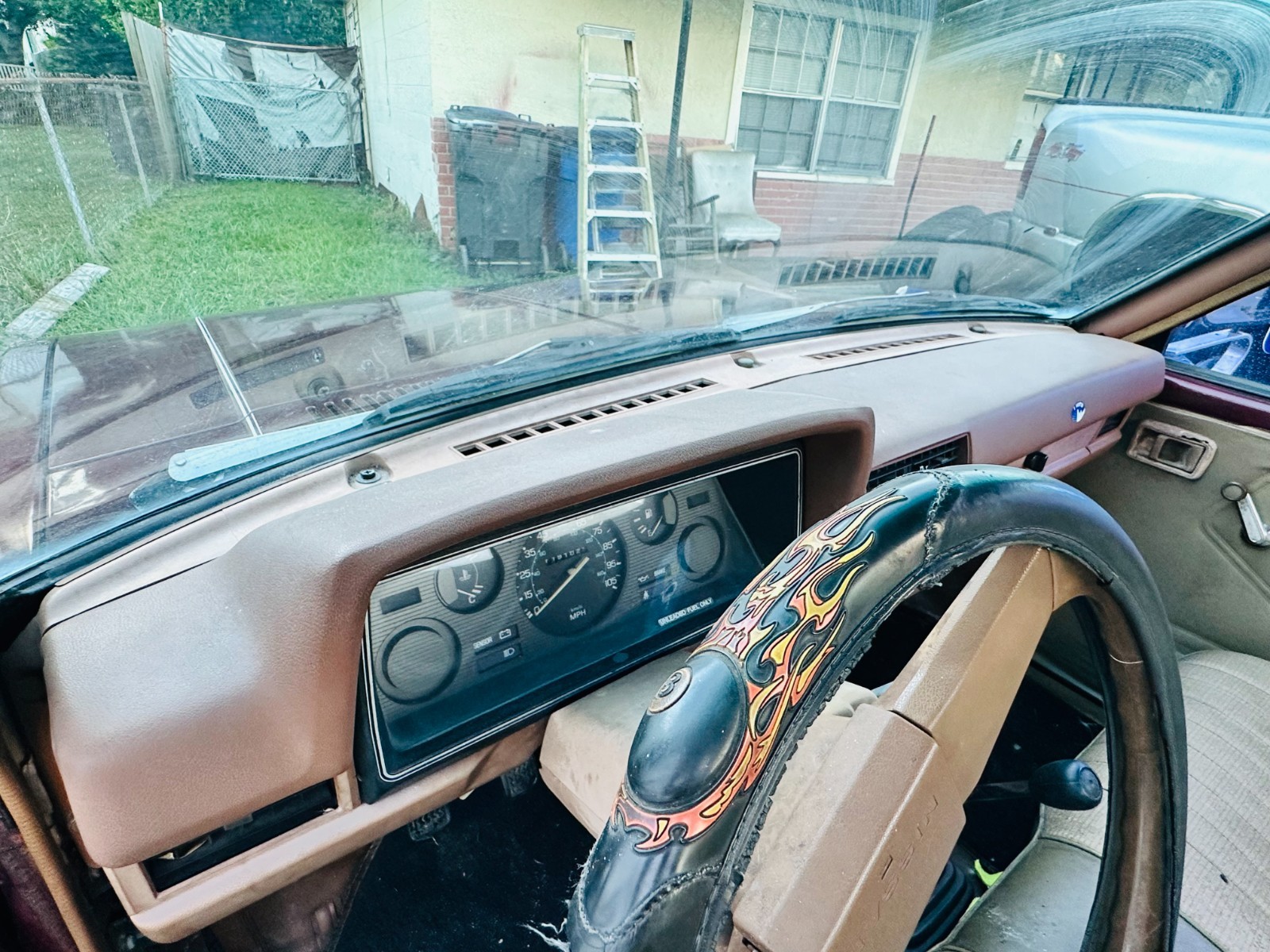 Nissan-720-1985-Standard-Cab-Pickup-17