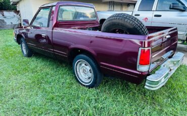 Nissan-720-1985-Standard-Cab-Pickup-9
