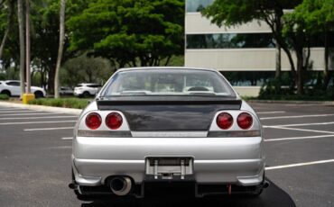 Nissan-GT-R-1996-Coupe-11