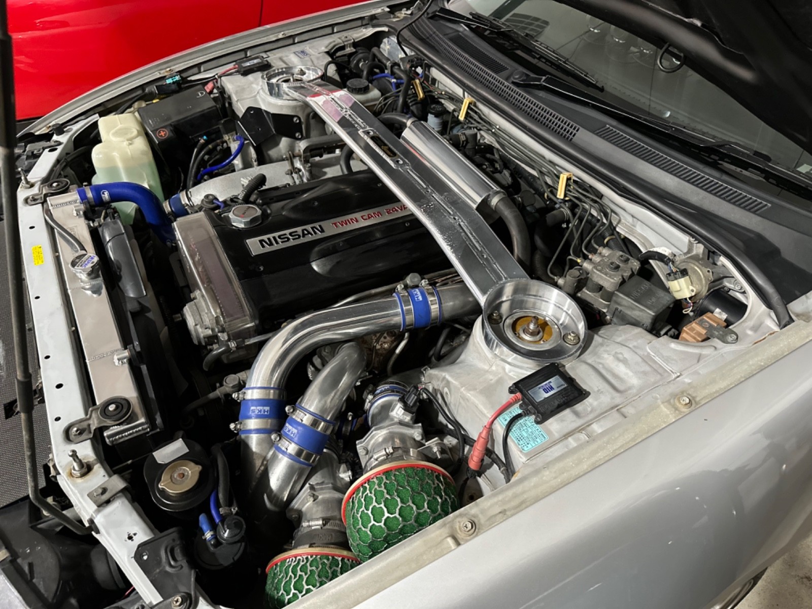 Nissan-GT-R-1996-Coupe-12