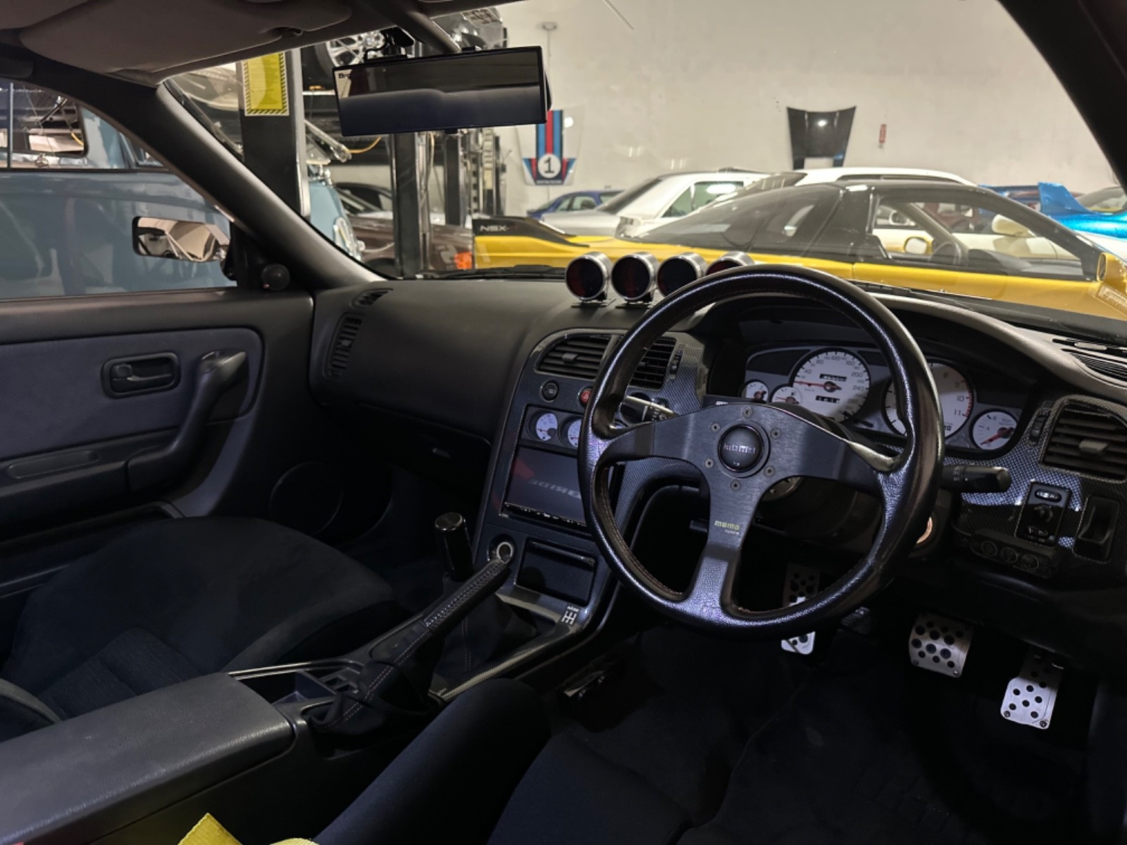 Nissan-GT-R-1996-Coupe-14