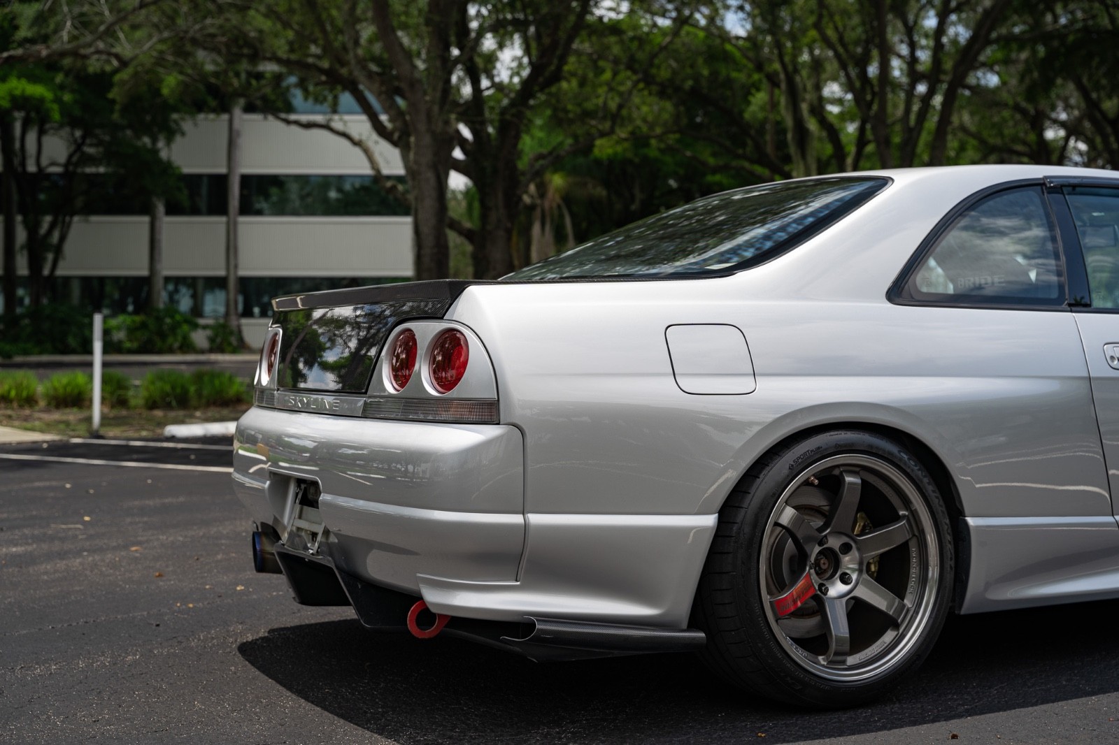 Nissan-GT-R-1996-Coupe-3