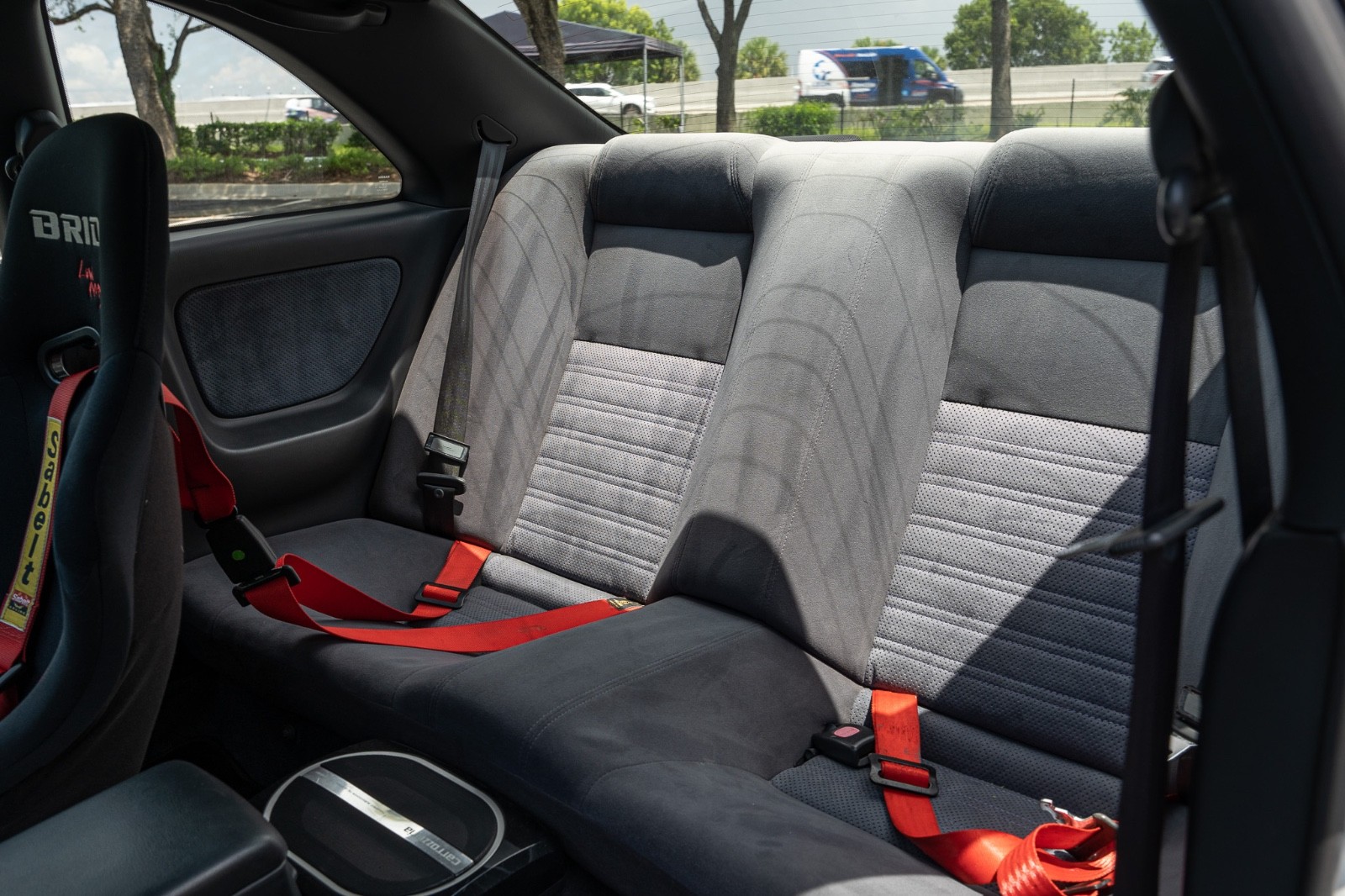 Nissan-GT-R-1996-Coupe-7