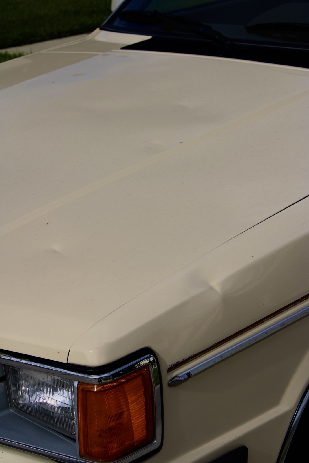 Nissan-Maxima-1984-Sedan-8