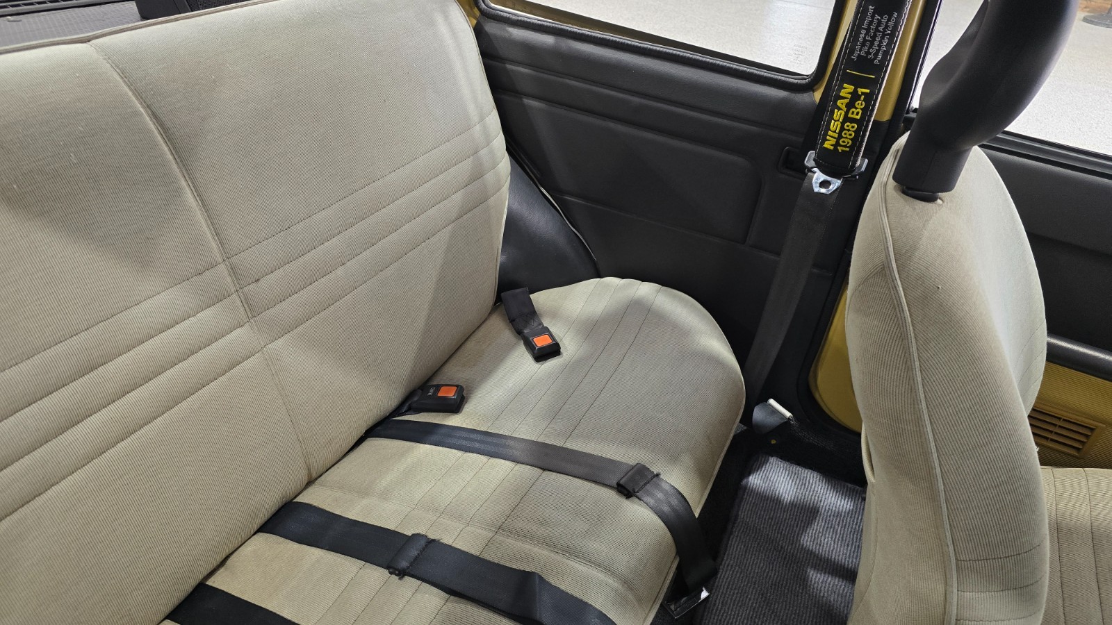 Nissan-Other-1988-Compact-12
